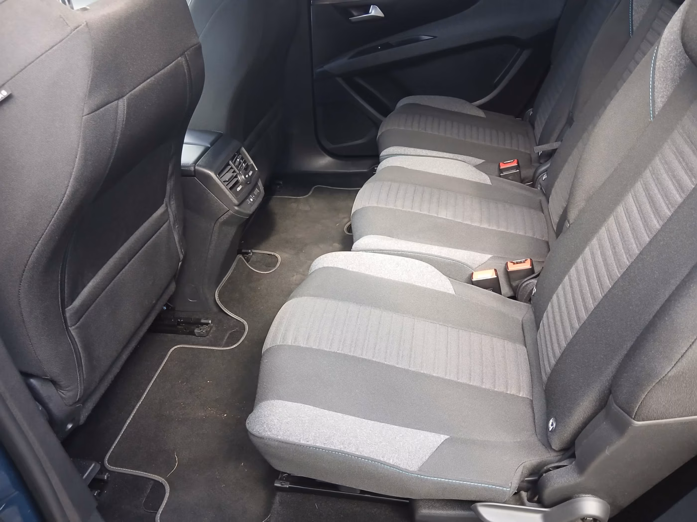 Peugeot 5008 фото 19