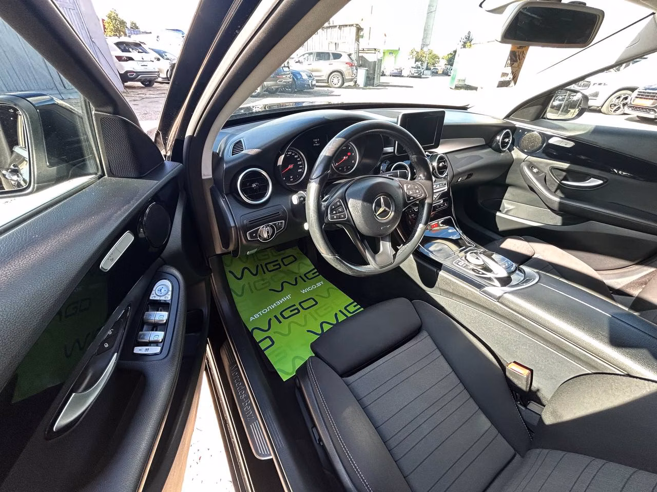 Mercedes-Benz C-Класс фото 9