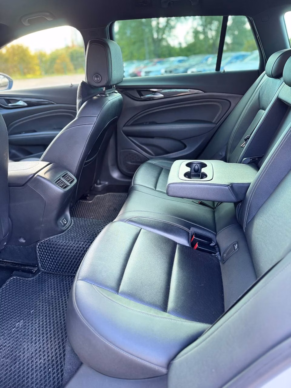Opel Insignia фото 18
