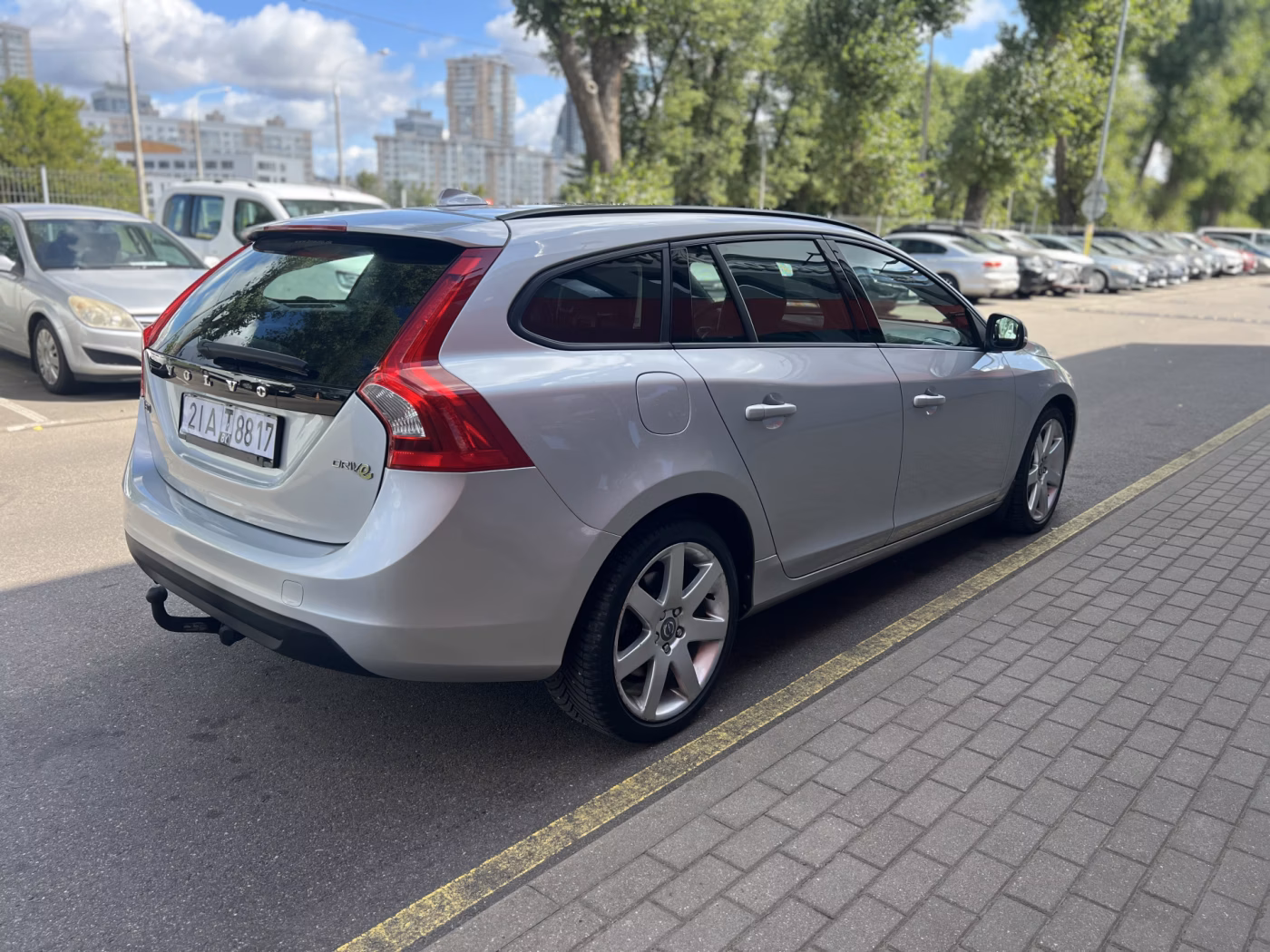 Volvo V60 фото 5