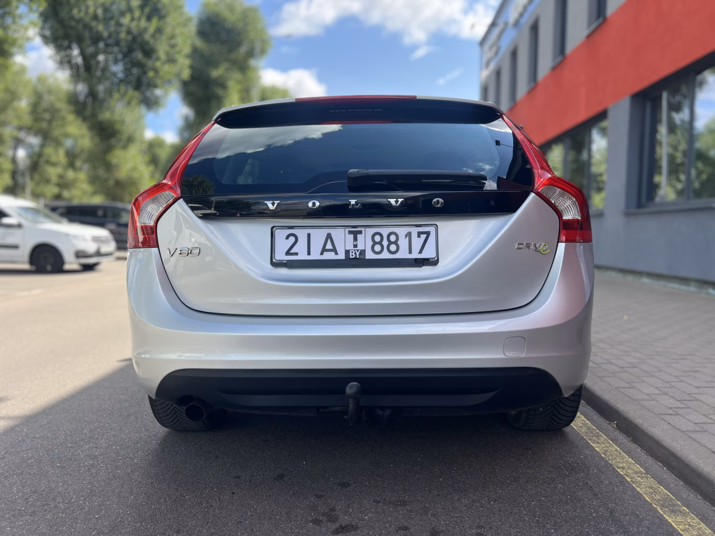 Volvo V60 фото 6