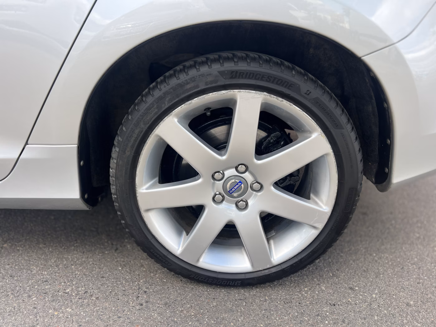 Volvo V60 фото 10