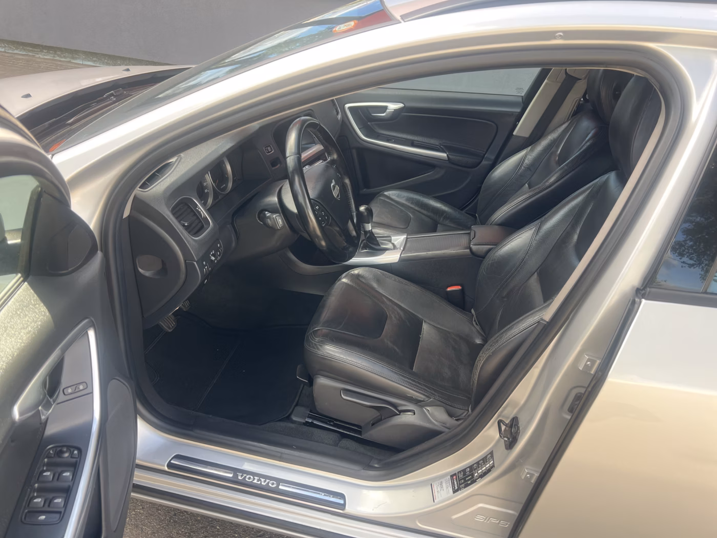 Volvo V60 фото 14