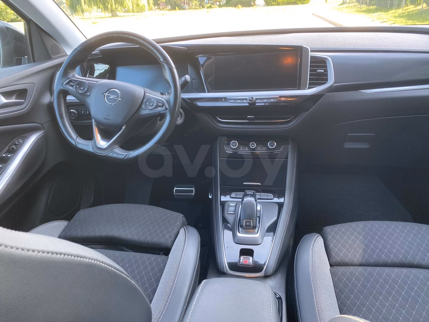 Opel Grandland X фото 9
