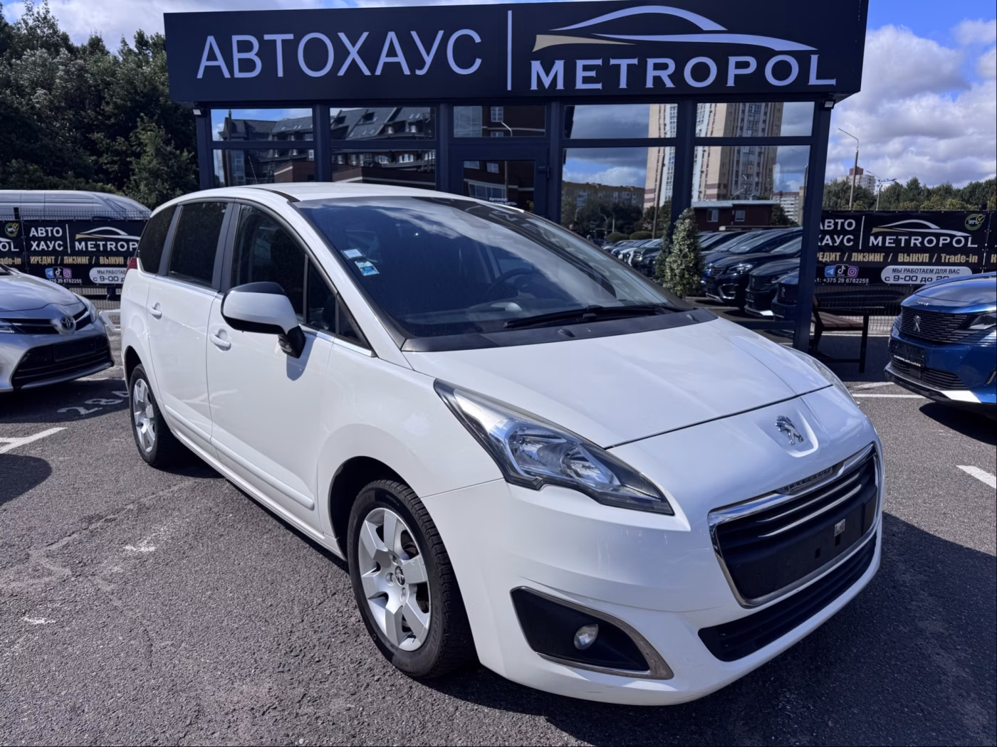 Peugeot 5008 фото 2