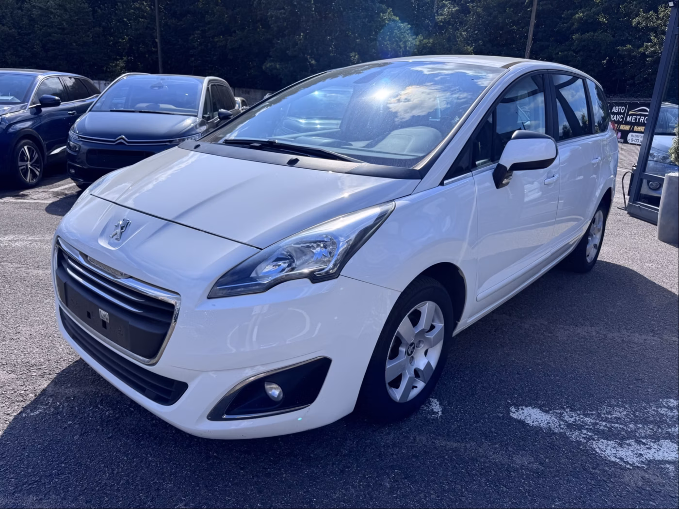 Peugeot 5008 фото 4