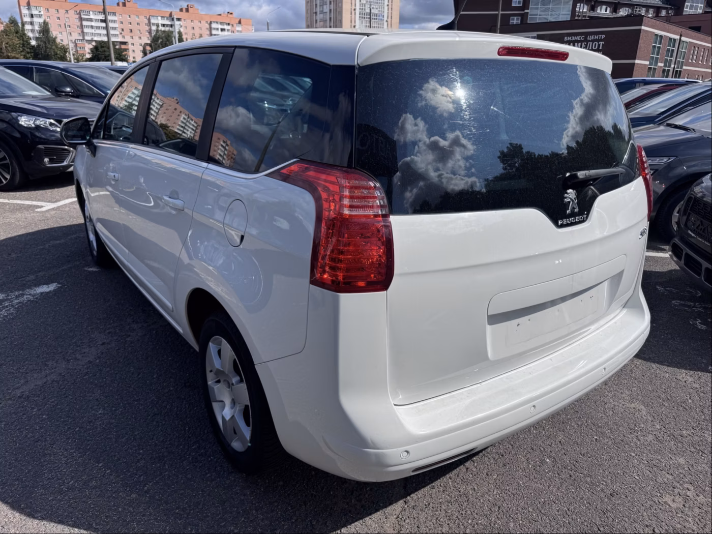 Peugeot 5008 фото 6