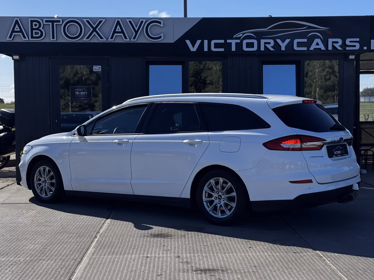 Ford Mondeo фото 4