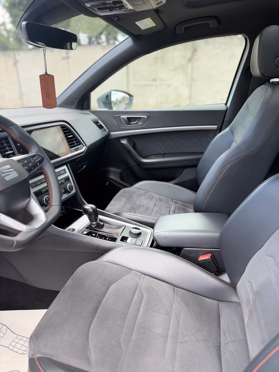 SEAT Ateca фото 9