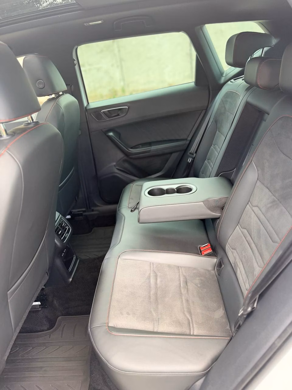 SEAT Ateca фото 12
