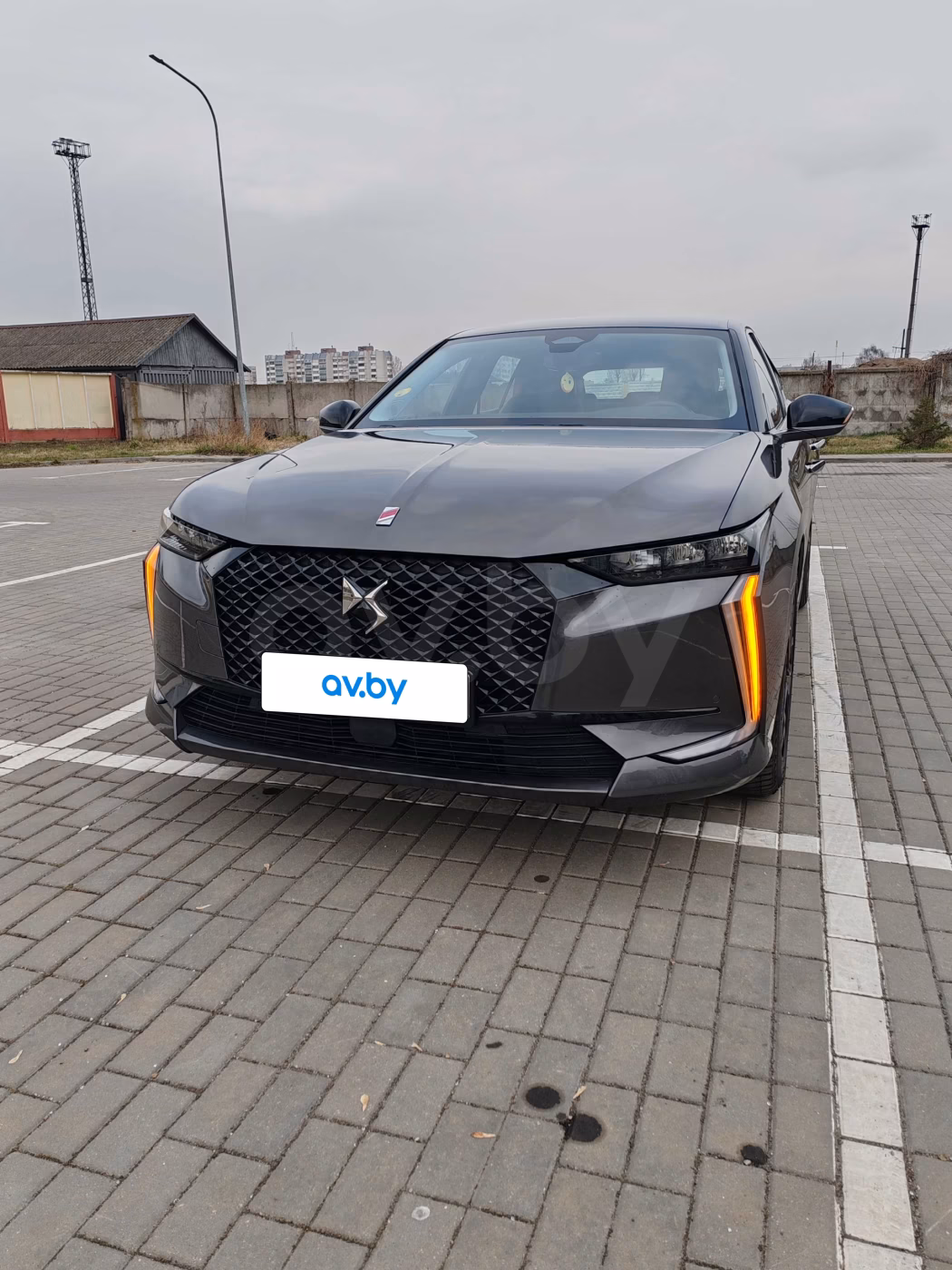 DS 4
