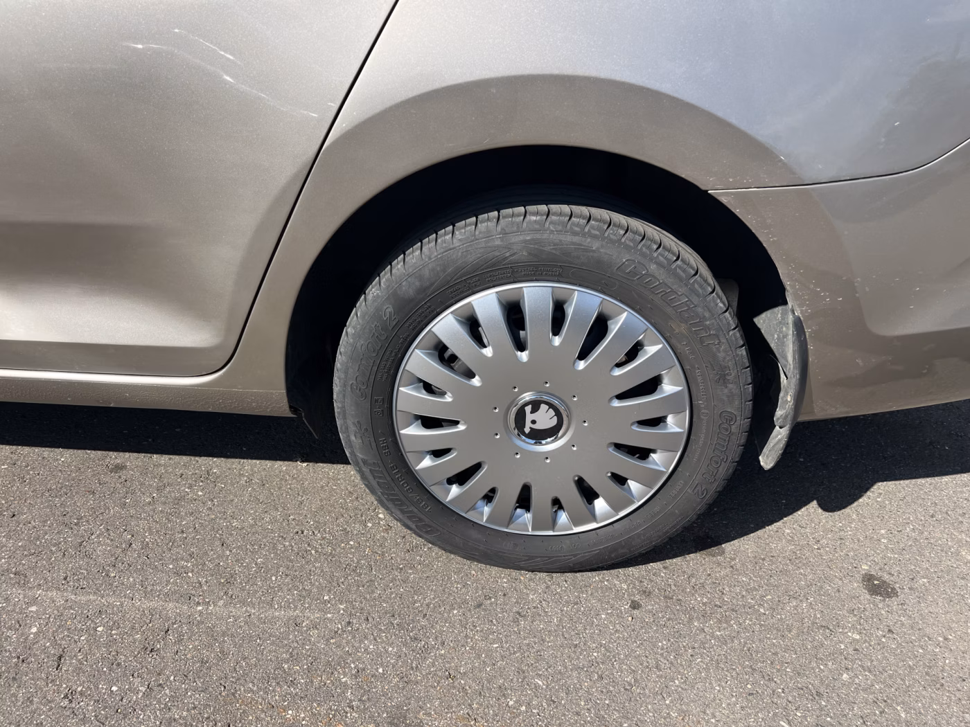 Skoda Rapid фото 10