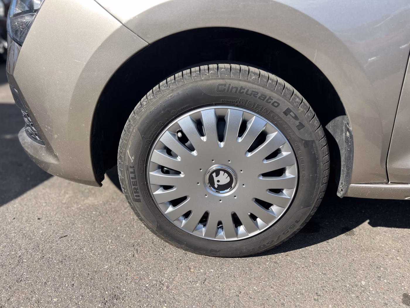 Skoda Rapid фото 11