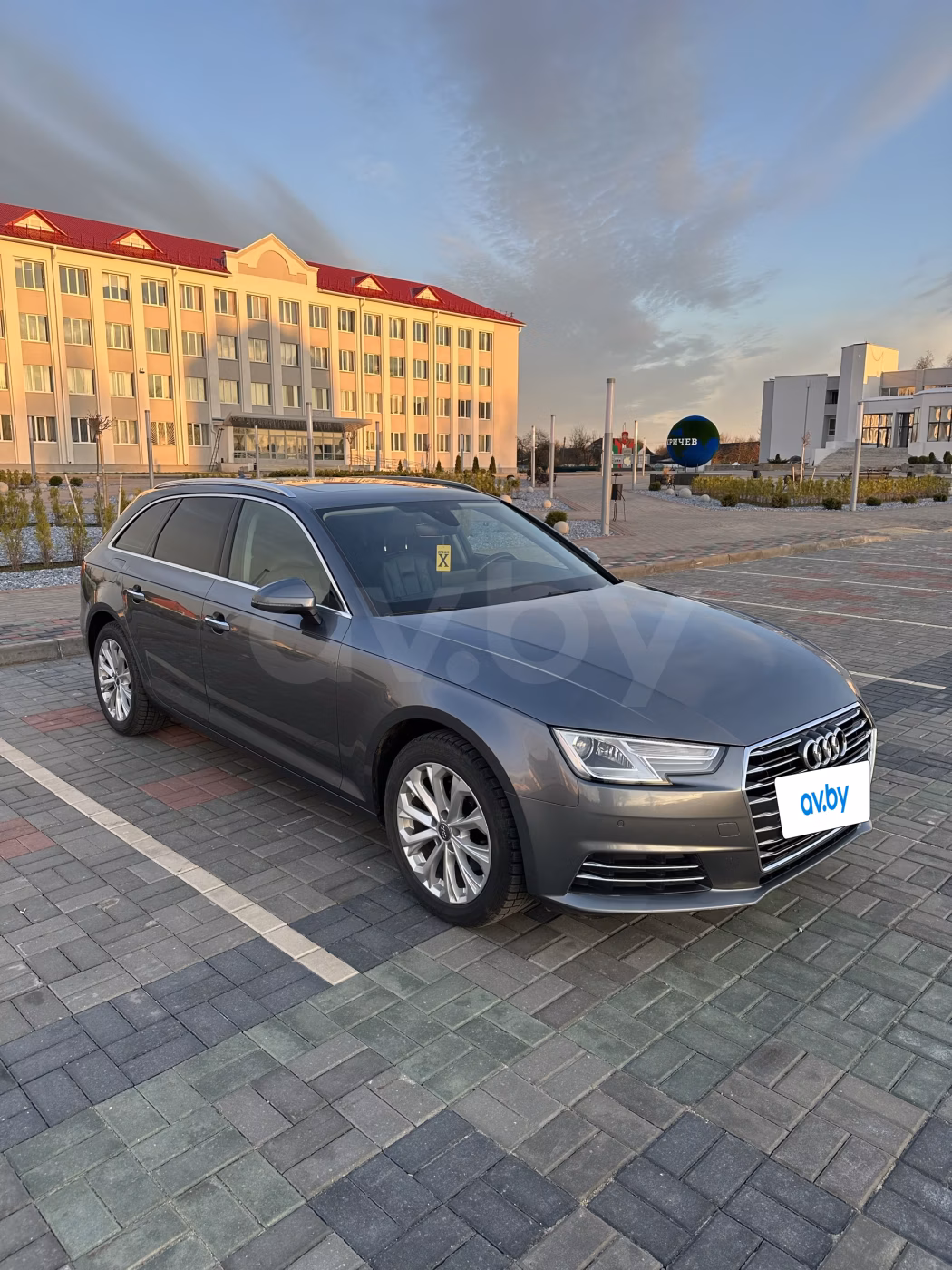 Audi A4 фото 2