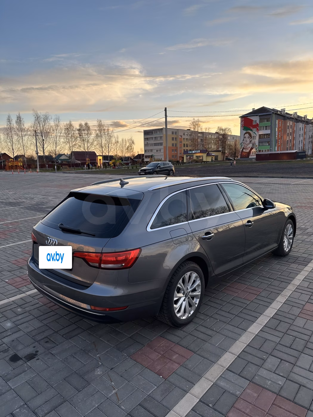 Audi A4 фото 6
