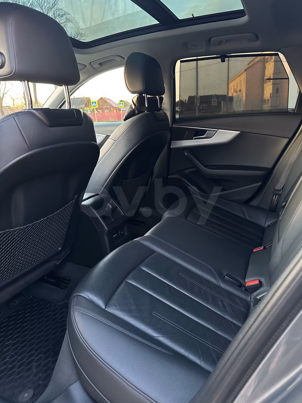 Audi A4 фото 10