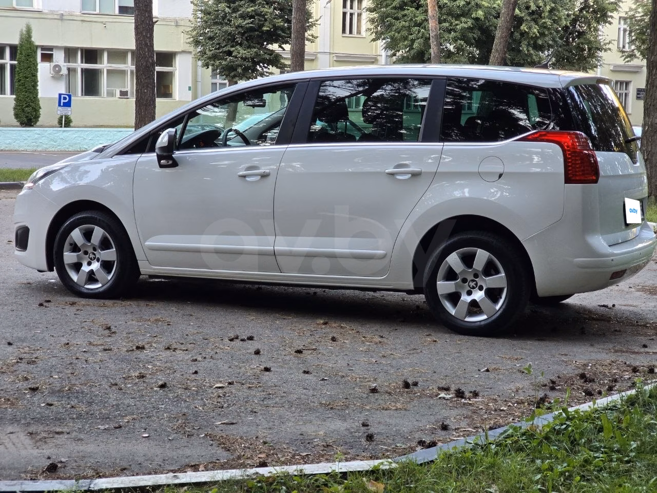 Peugeot 5008 фото 3