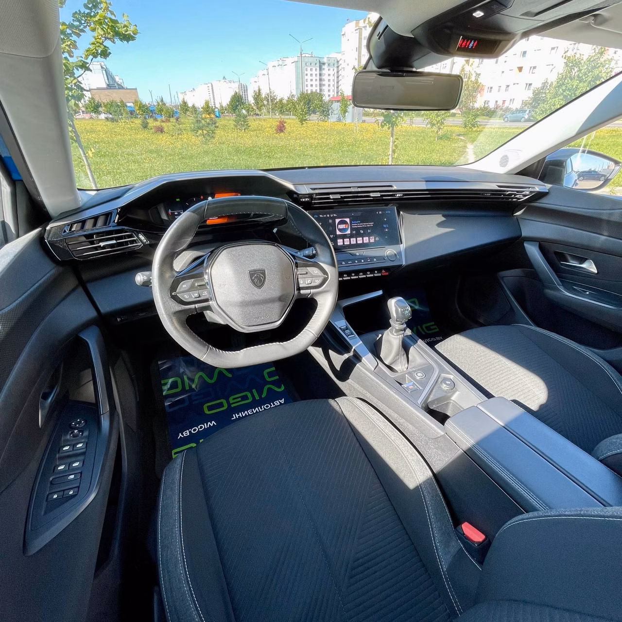 Peugeot 308 фото 9