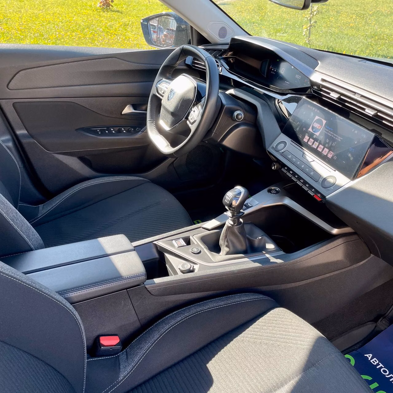 Peugeot 308 фото 13