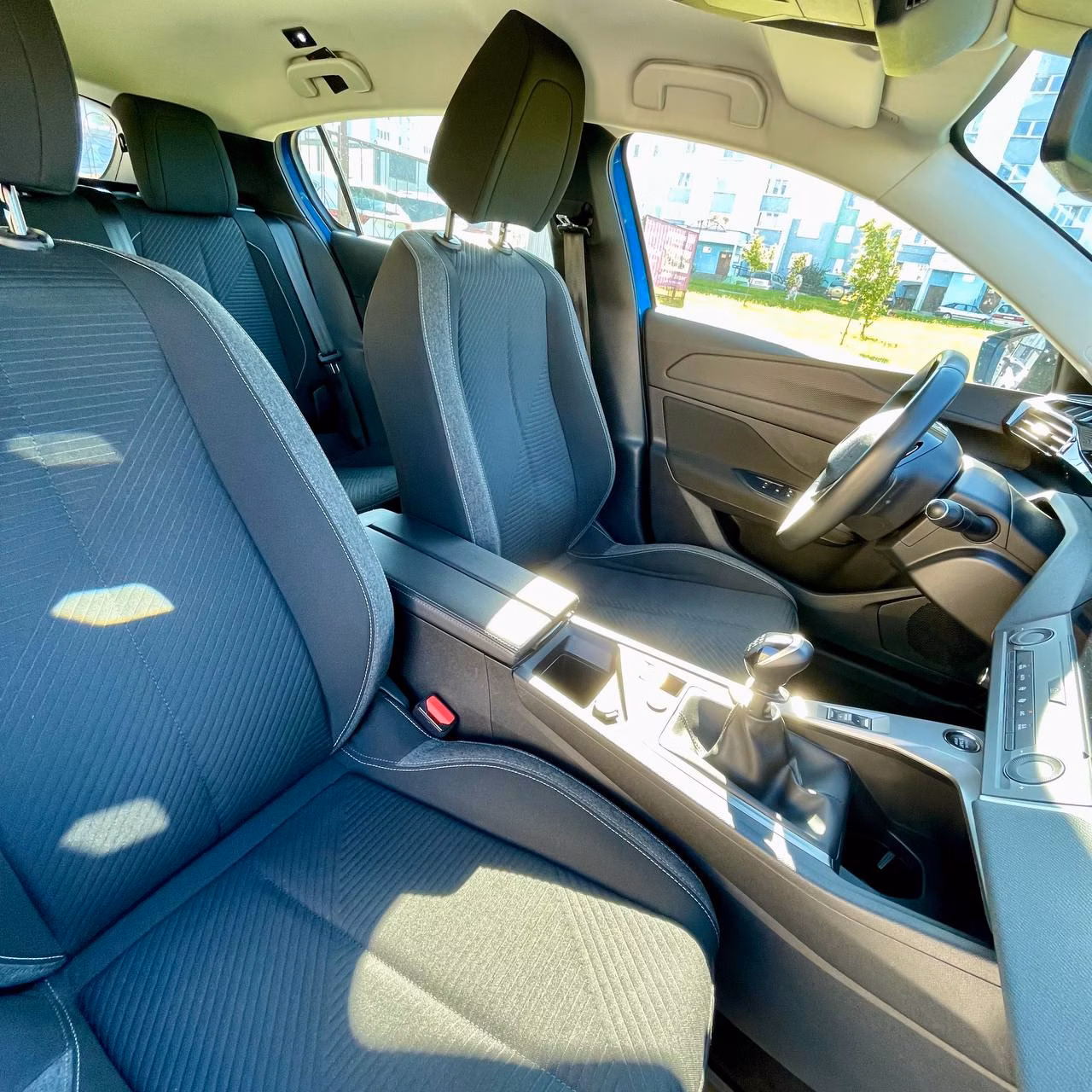 Peugeot 308 фото 14