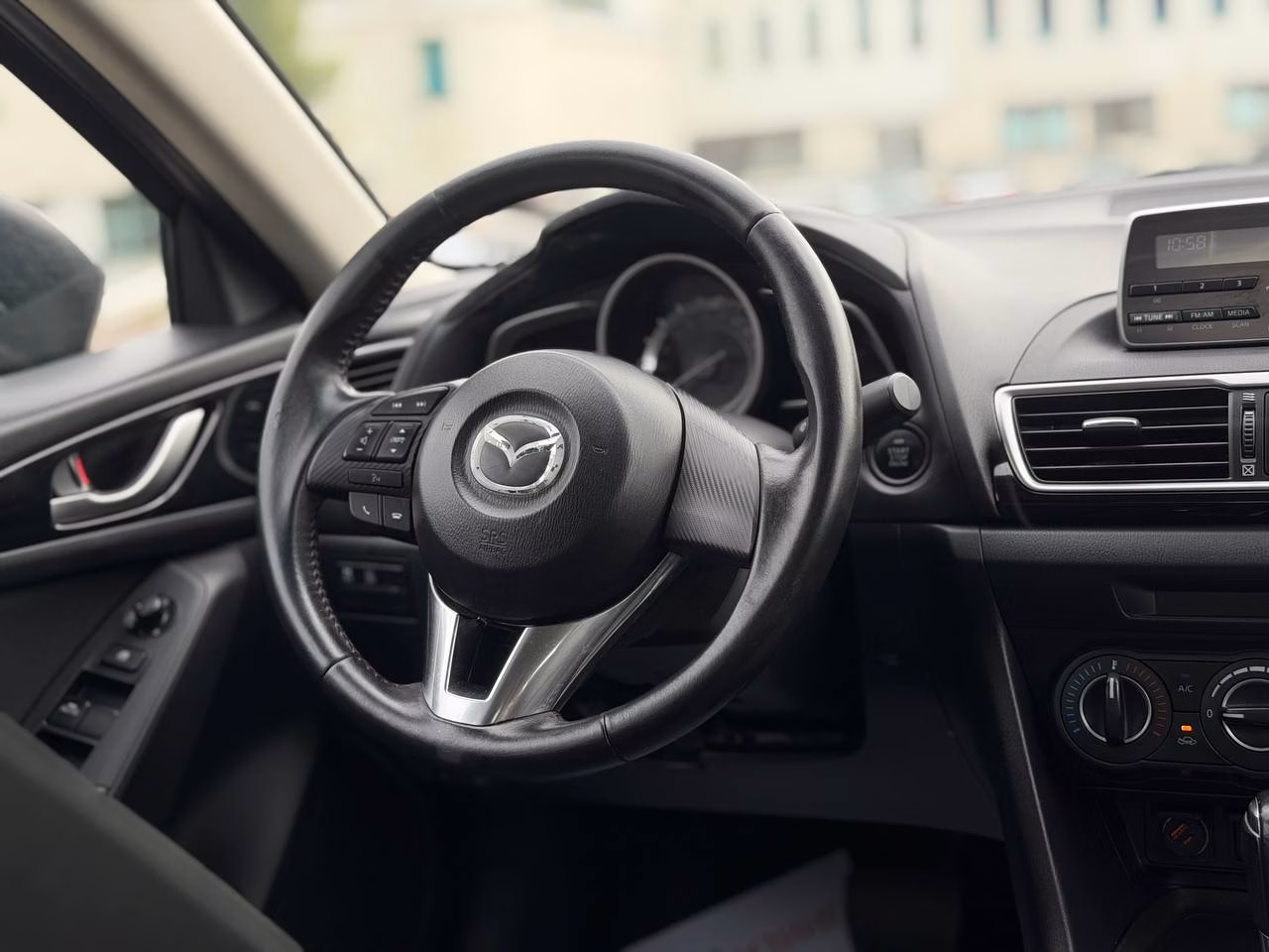 Mazda 3 фото 10