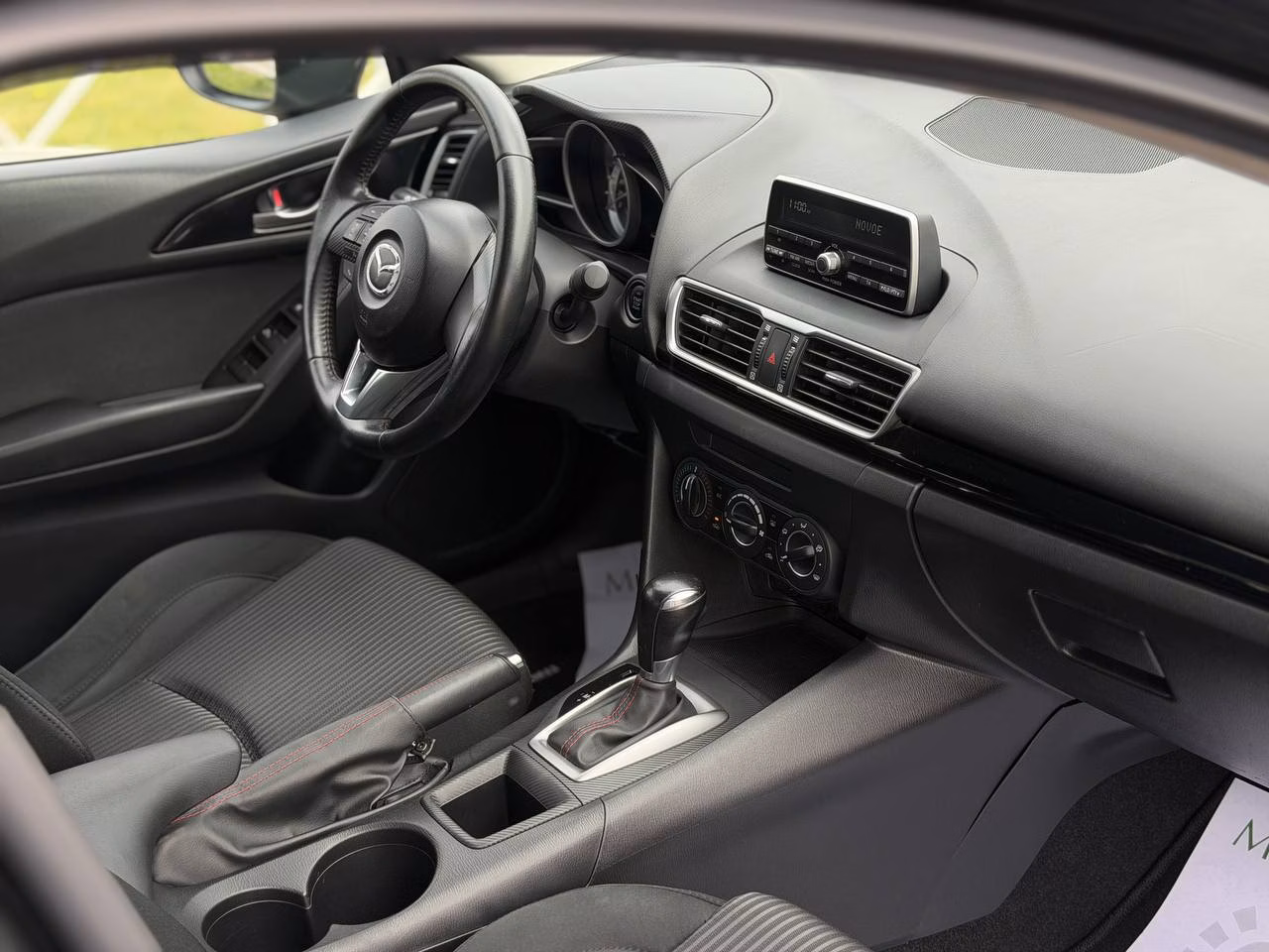 Mazda 3 фото 14