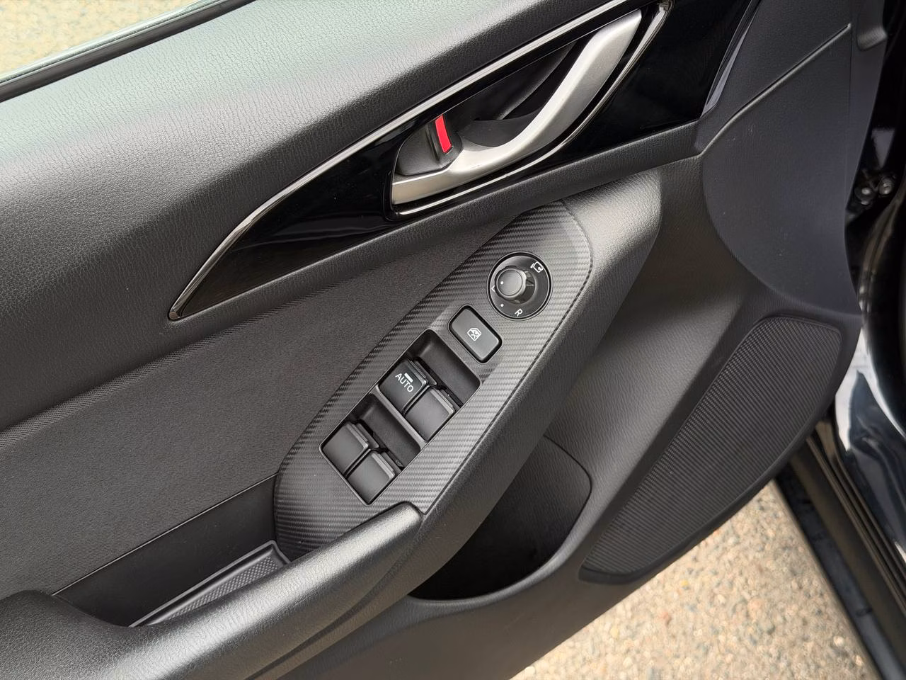 Mazda 3 фото 18