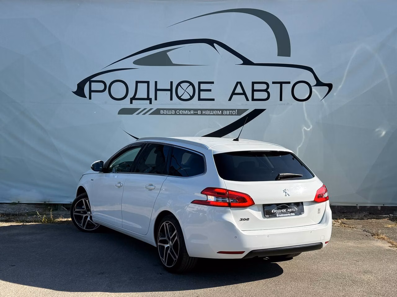 Peugeot 308 фото 4