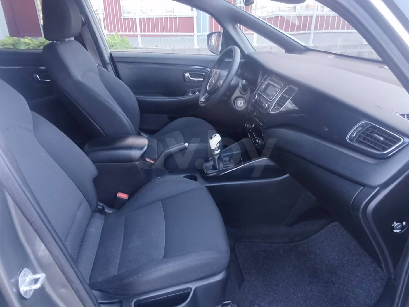Kia Carens фото 18