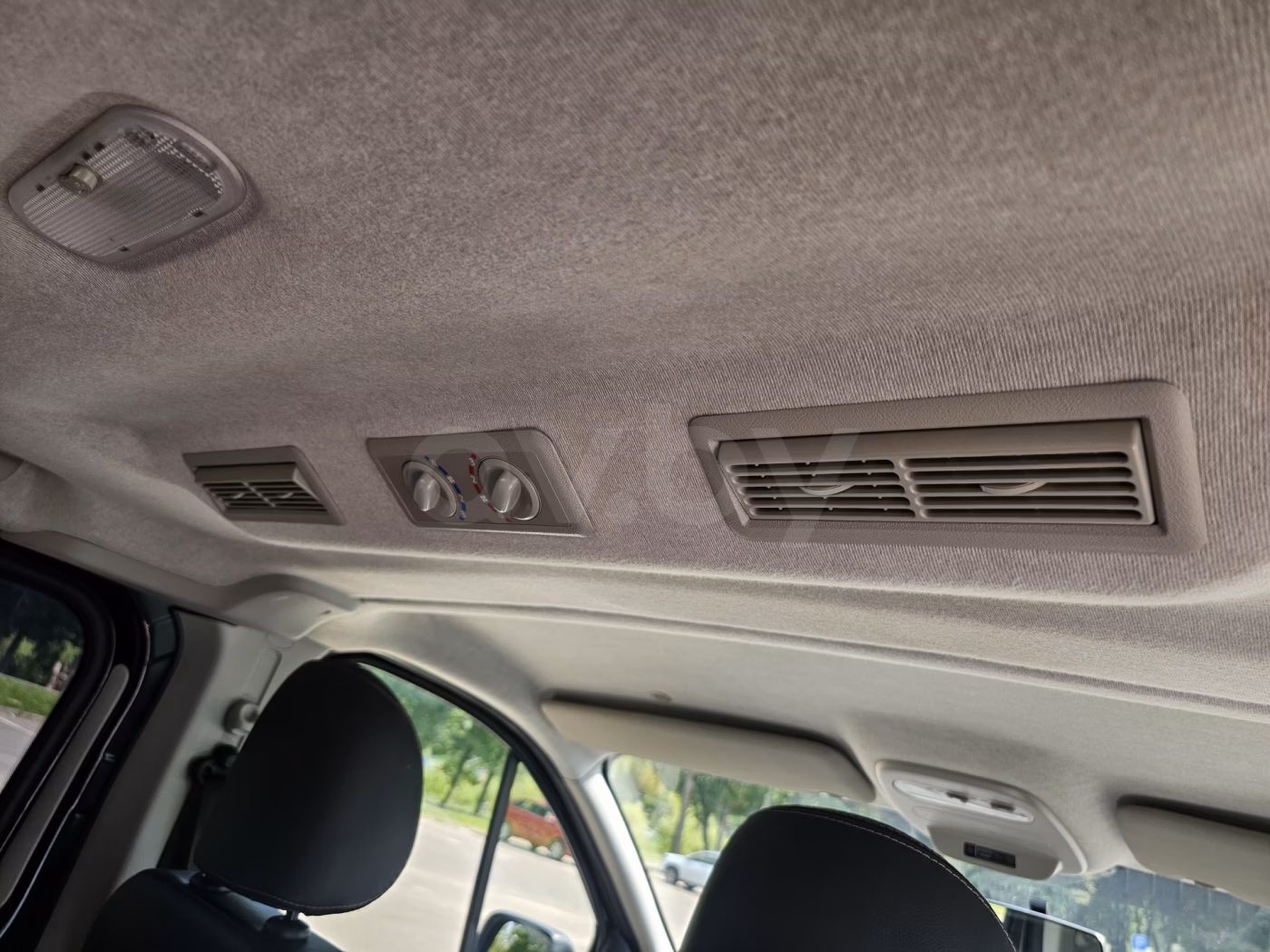 Renault Trafic фото 8