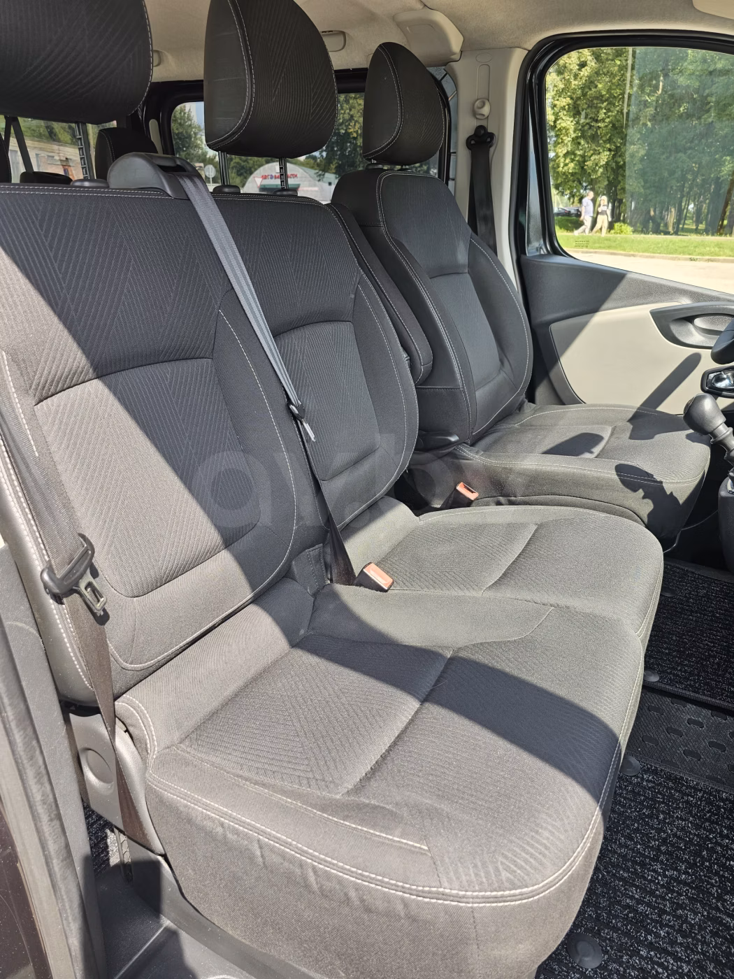 Renault Trafic фото 10