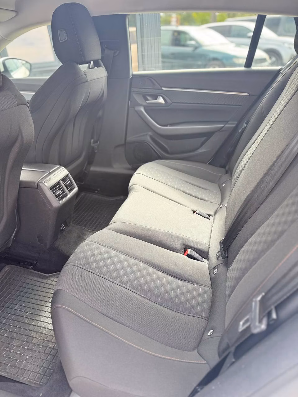 Peugeot 508 фото 16