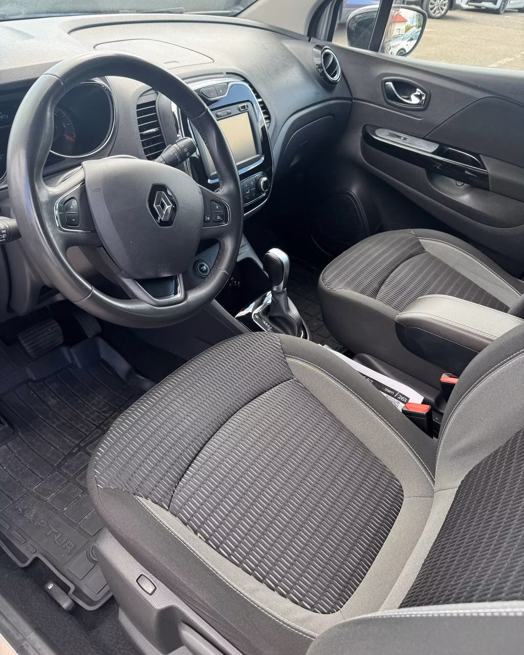 Renault Kaptur фото 10