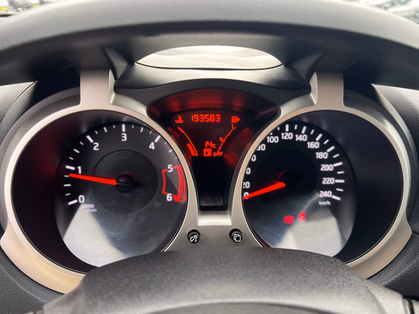 Nissan Juke фото 12