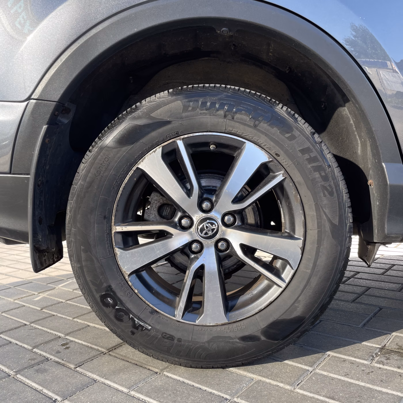 Toyota RAV4 фото 8