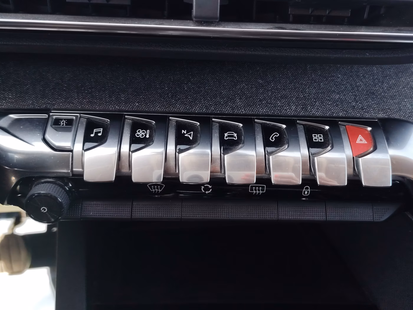 Peugeot 3008 фото 18