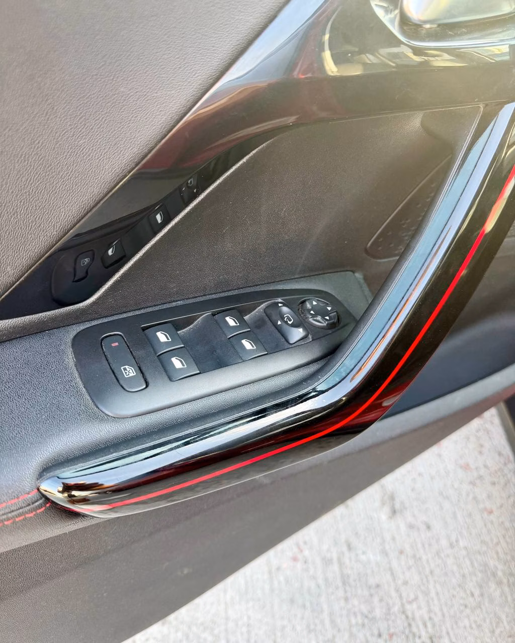 Peugeot 2008 фото 17