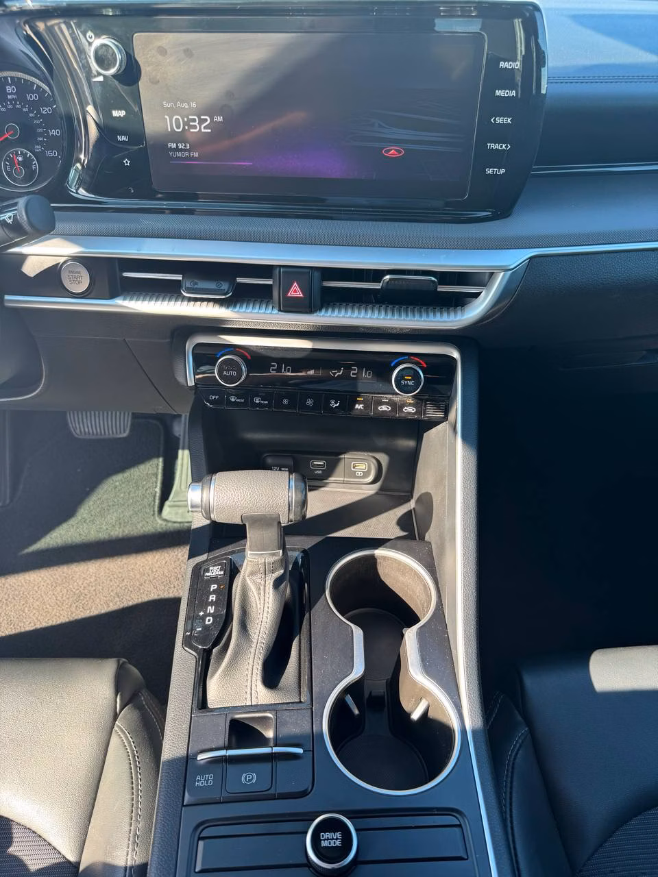 Kia K5 фото 19
