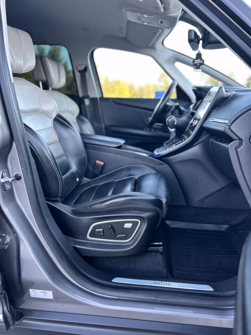 Renault Grand Scenic фото 7