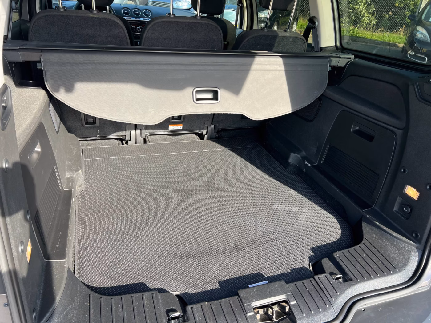 Ford Galaxy фото 17