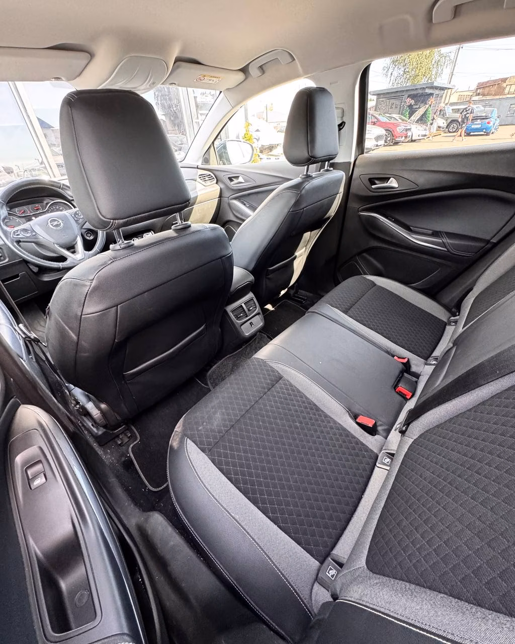 Opel Grandland X фото 11