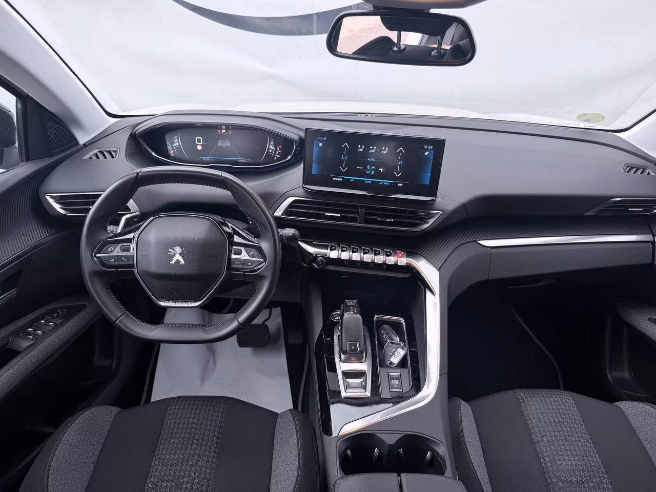 Peugeot 3008 фото 9