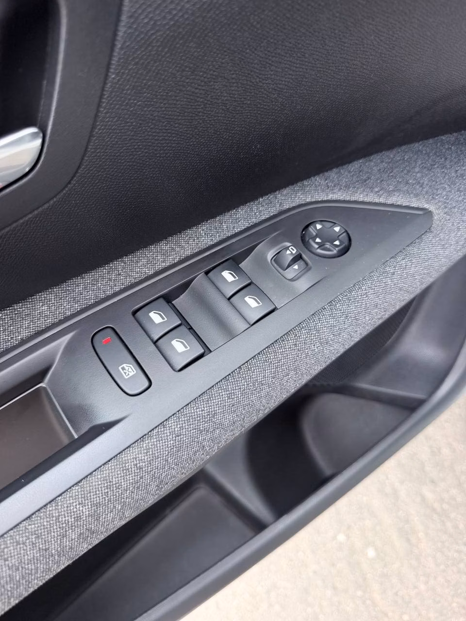 Peugeot 3008 фото 12