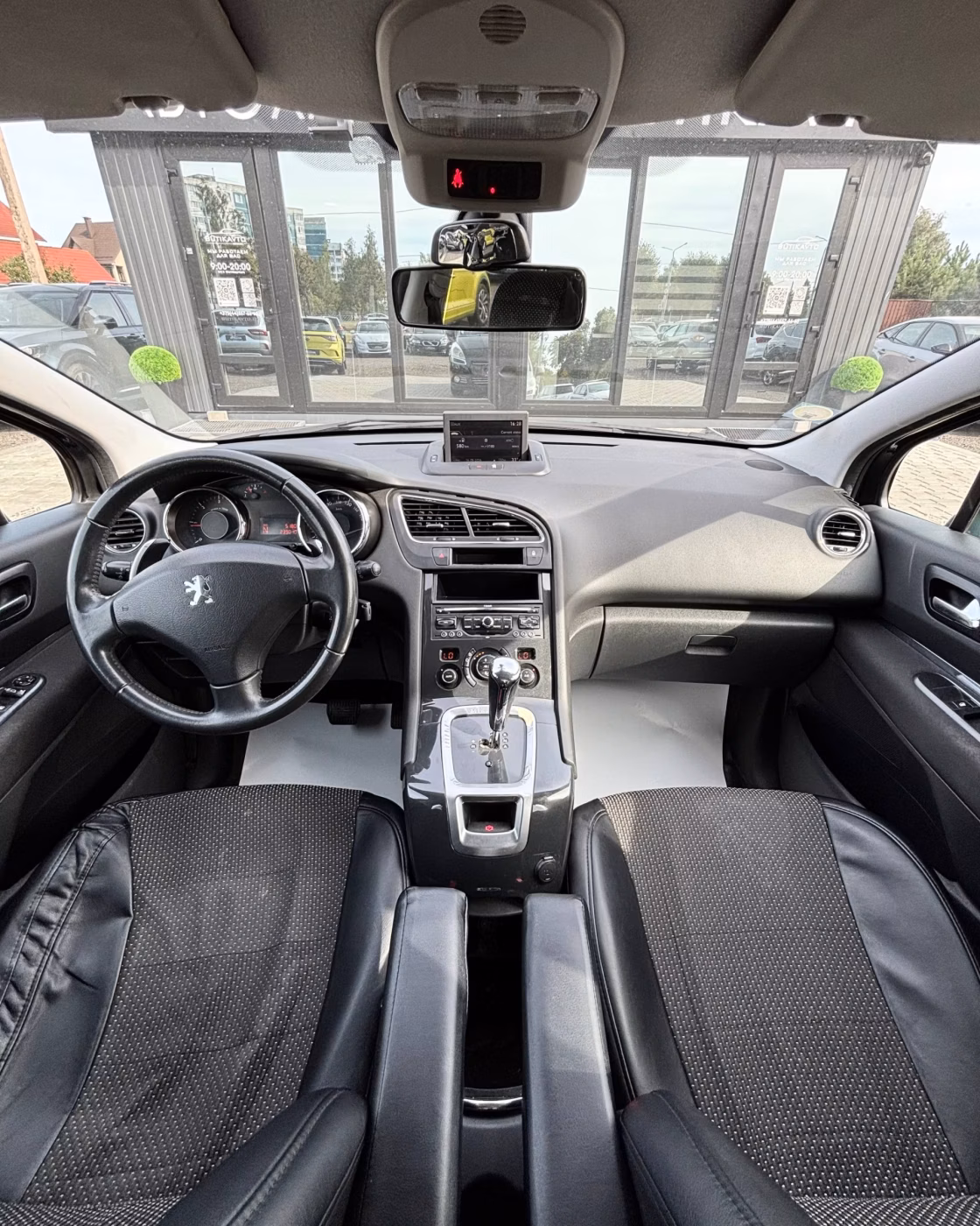 Peugeot 5008 фото 7