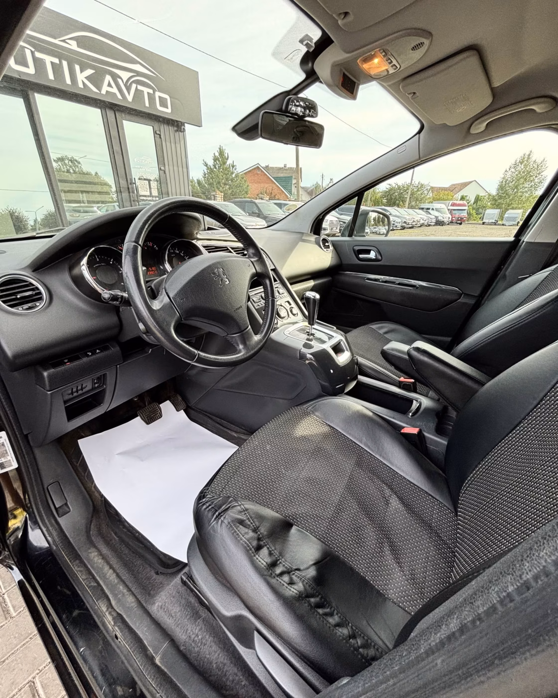 Peugeot 5008 фото 8