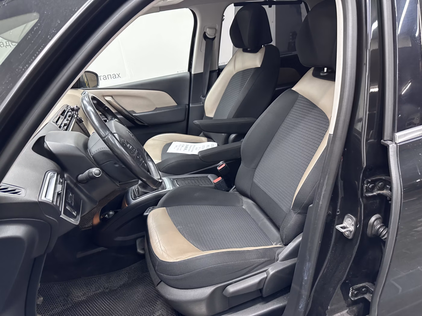 Citroen C4 Picasso фото 8