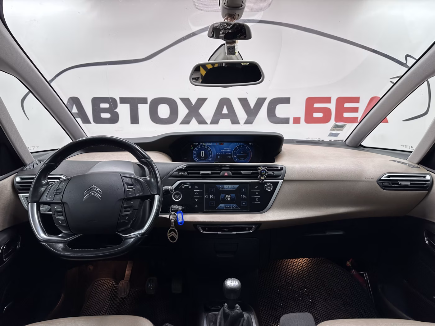 Citroen C4 Picasso фото 10