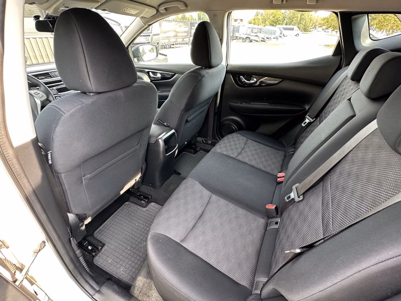 Nissan Qashqai фото 12