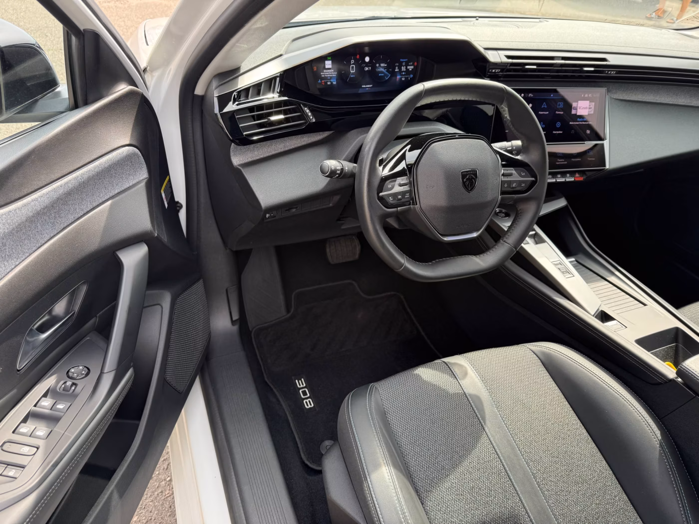 Peugeot 308 фото 9