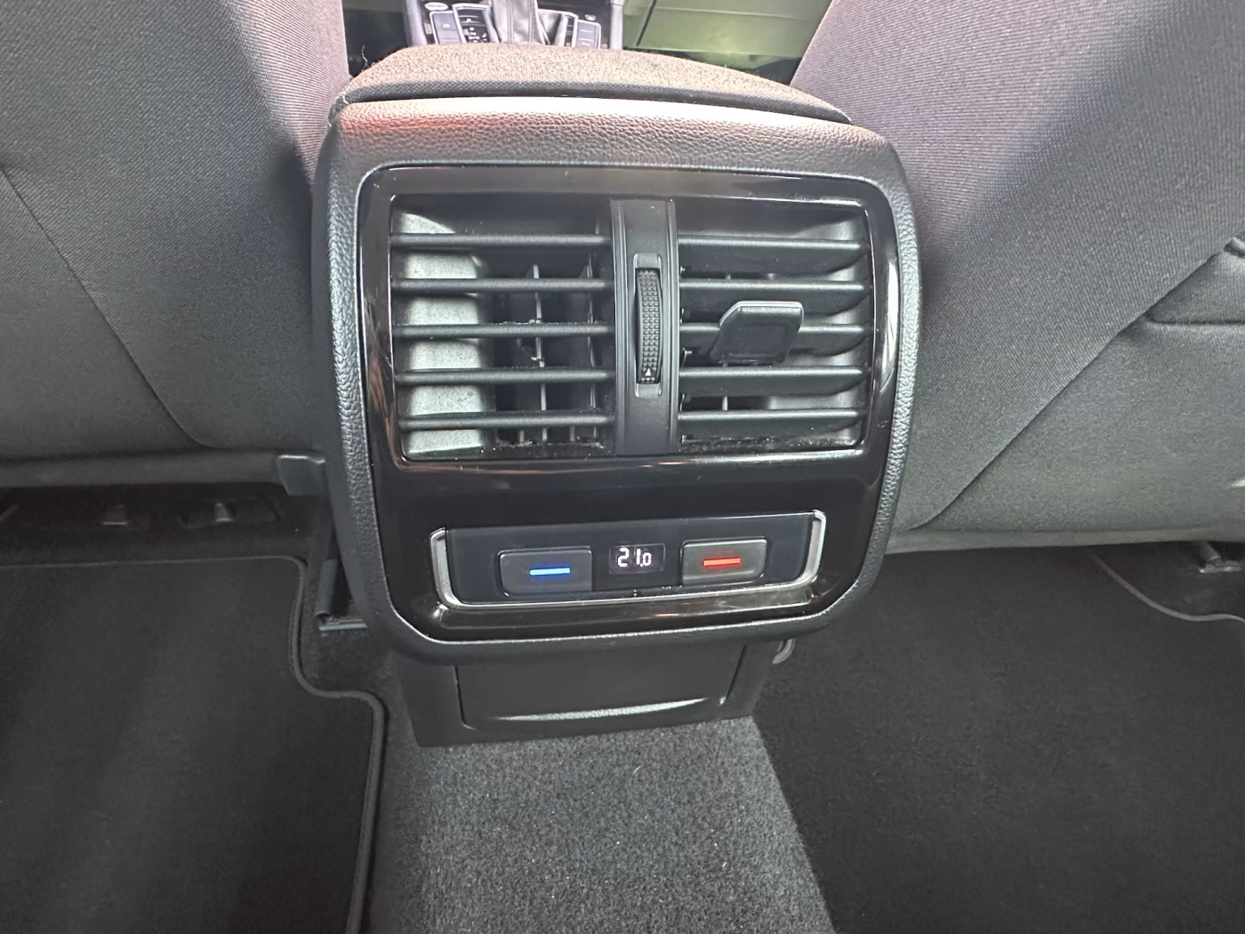 Volkswagen Passat фото 15